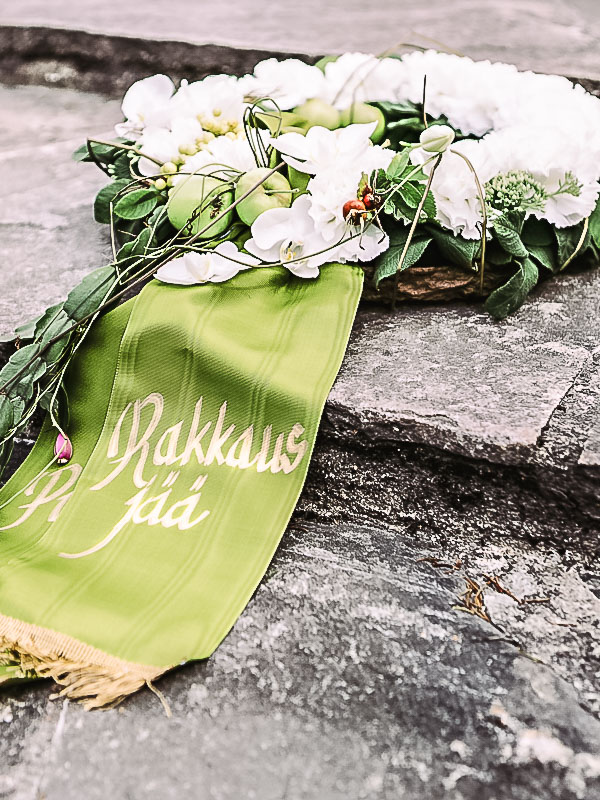 Hautajaisseppele.